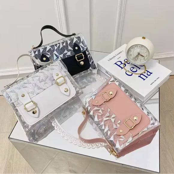 Elegant White Handbag - Picture 2 of 2